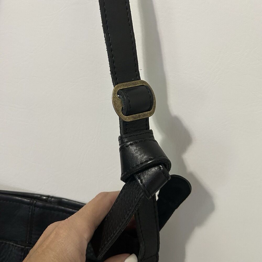 Duluth Trading Co. Bag Crossbody Purse Black Pebbled Leather Minimalist Classic - Picture 4 of 11